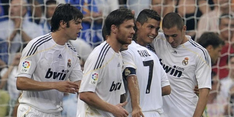 Đội hình Real Madrid 2009: Nhìn lại 8 bản hợp đồng bom tấn