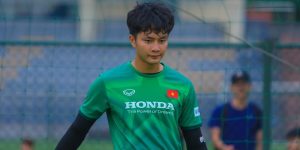 Thủ môn Cao Văn Bình là ai? Khám phá chi tiết về anh